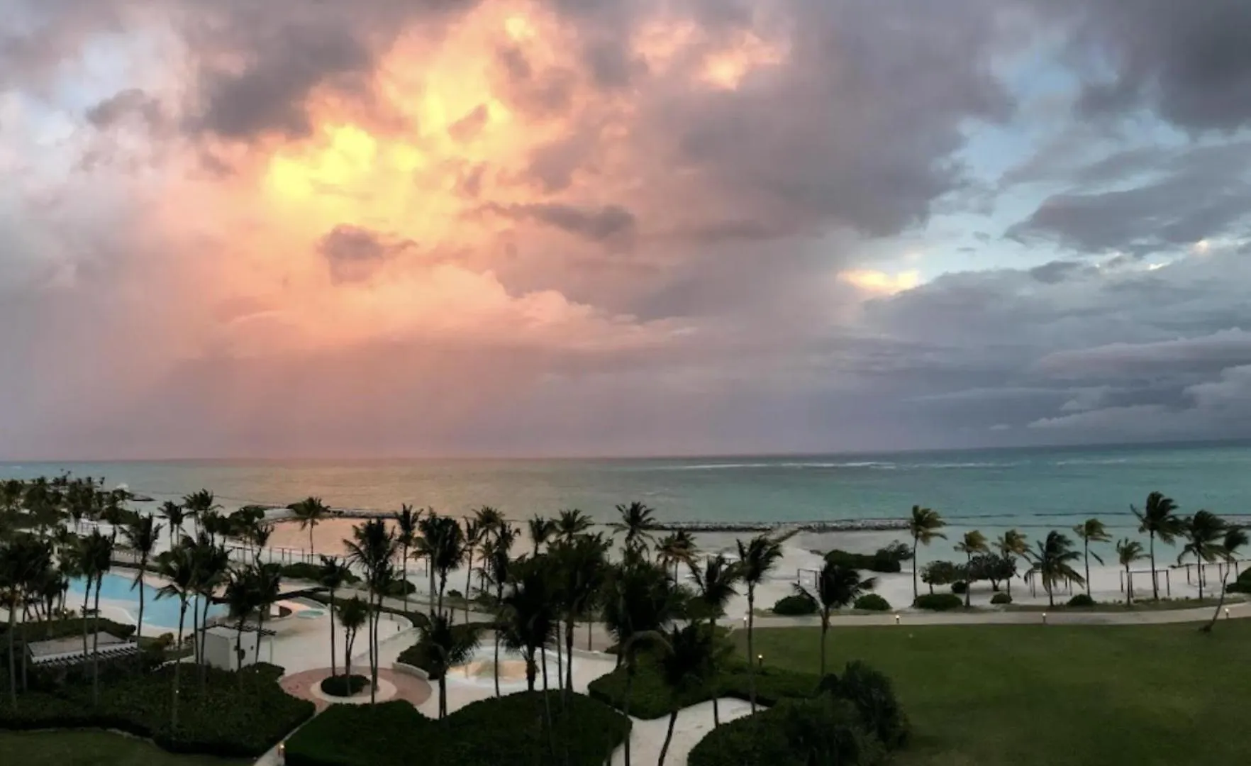 Stylish Lux Beach Condo Aquamarina Cap Cana 蓬塔卡纳 0*,  多米尼加共和国